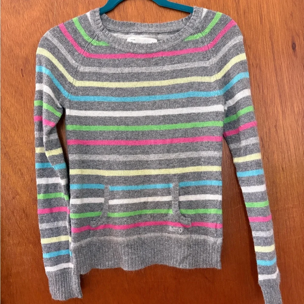 Small Aeropostale Y2K Preppy Gray Striped Multicolor Crewneck Sweater